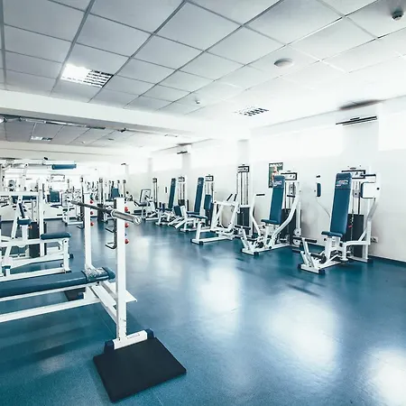 酒店 Zinedine Sport-hotel 3*