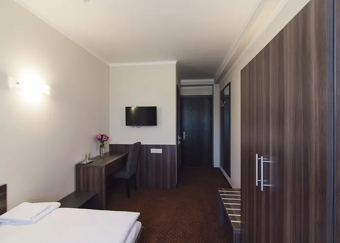 酒店 Zinedine Sport-hotel 乌日霍罗德
