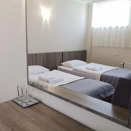 Zinedine Sport-hotel Ужгород